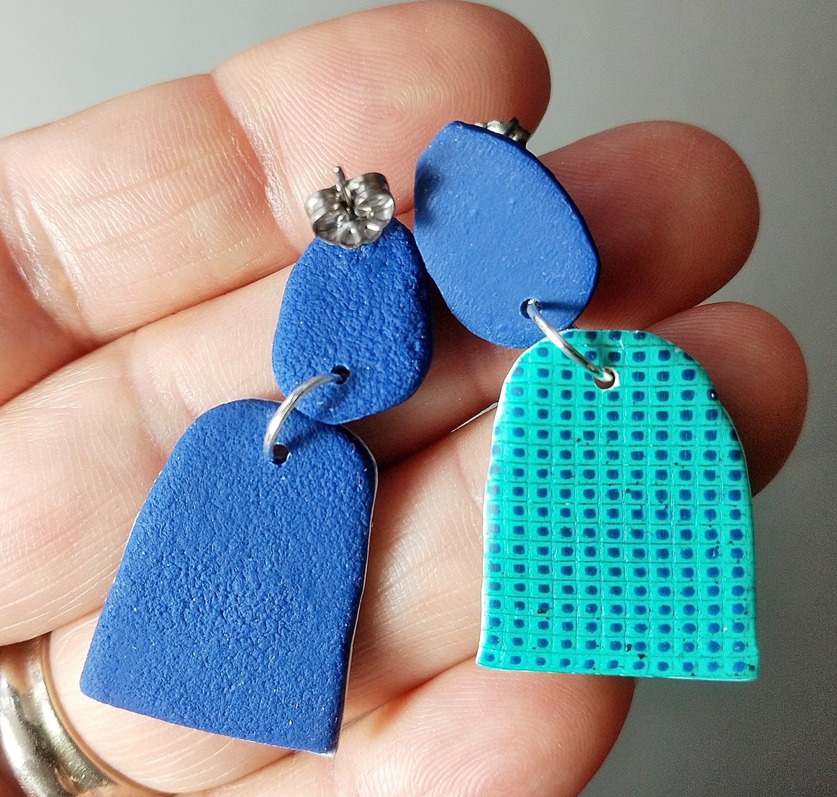 Texture Sponges on Polymer Clay - The Blue Bottle Tree