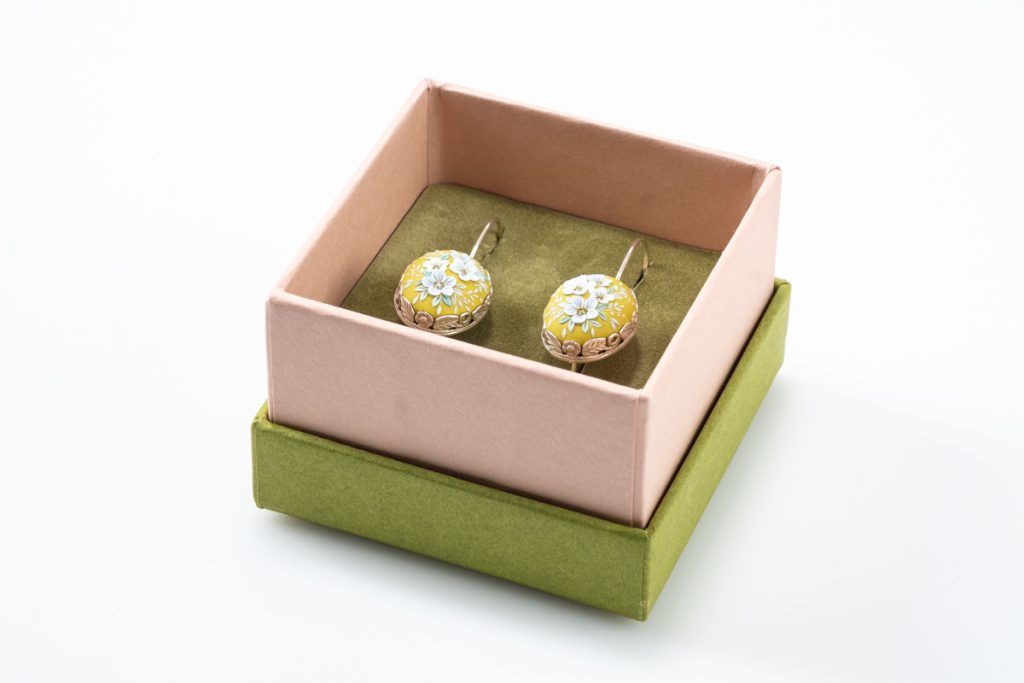 Green Garden Earrings by Magdalena Pavlovic. Cat. No. 24-038